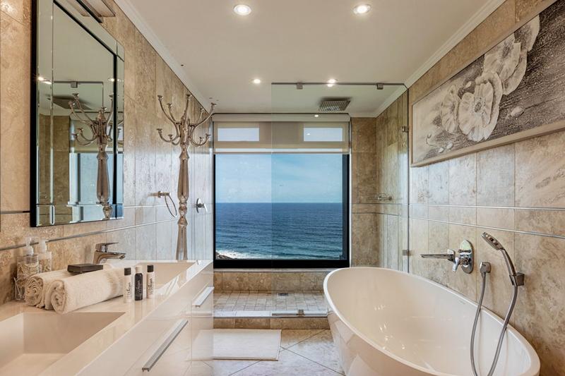 6 Bedroom Property for Sale in Pinnacle Point Golf Estate Western Cape